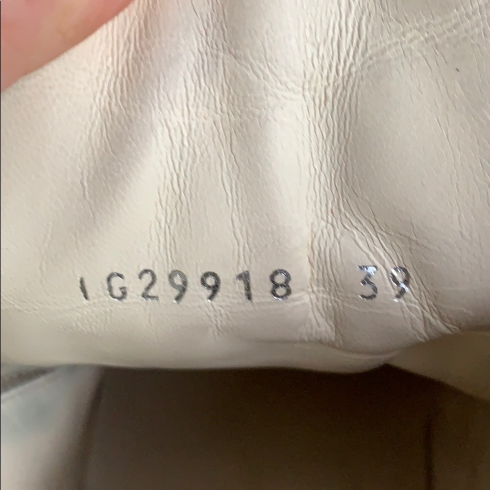 Chanel sneakers size 8 - Picture 5 of 8